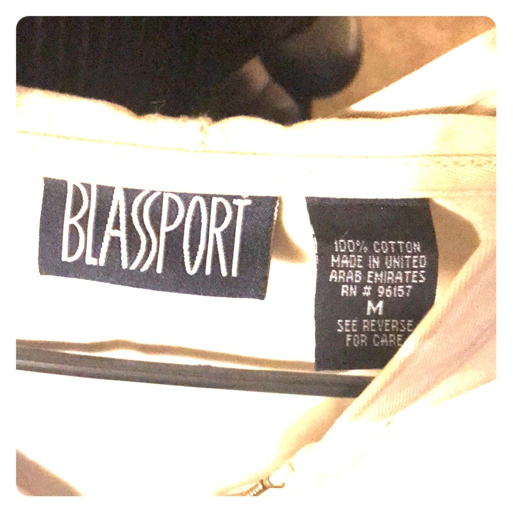 Rain coat/ windbreaker